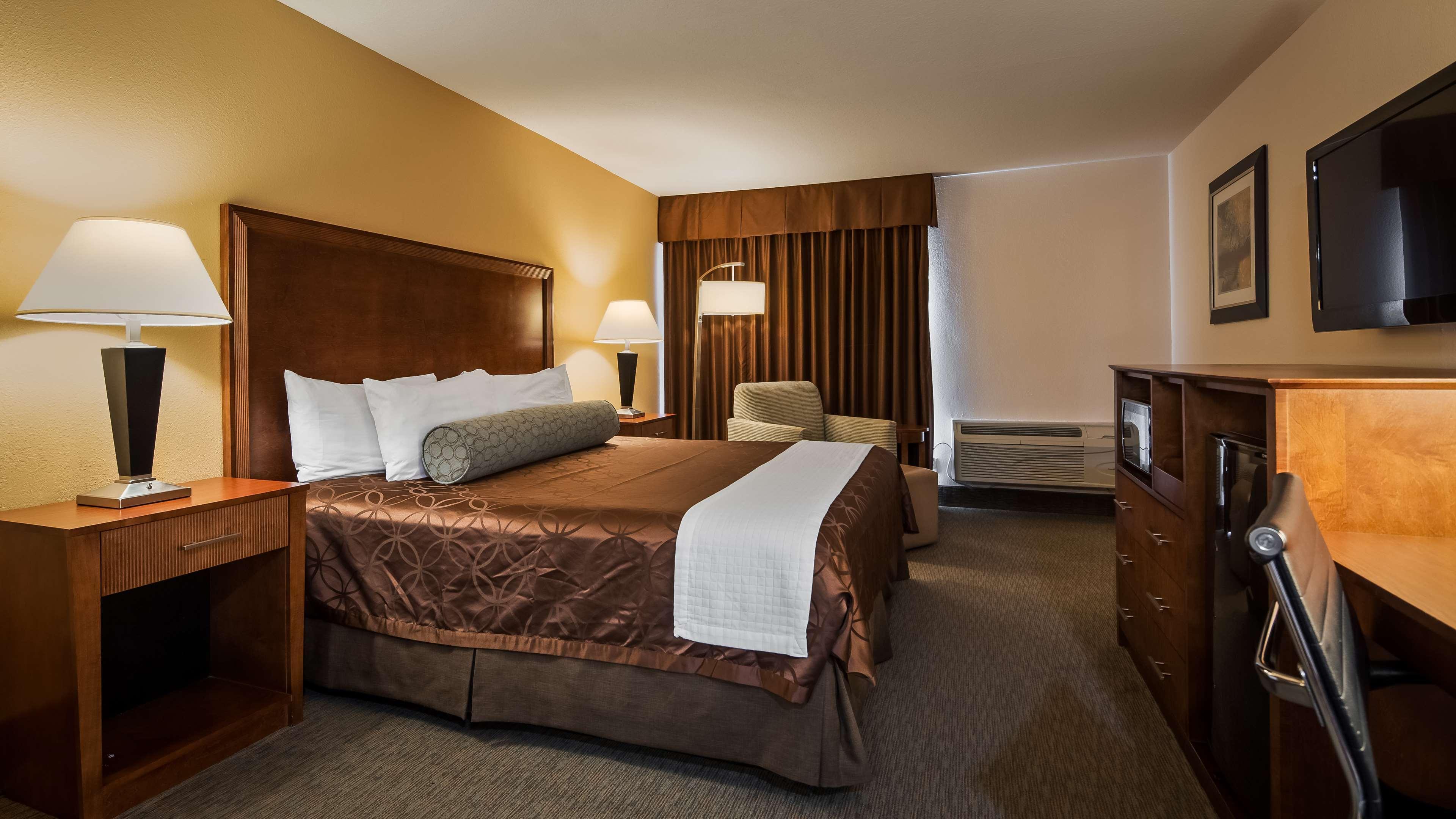 Best Western Plus Atrium Inn Шерц Екстериор снимка