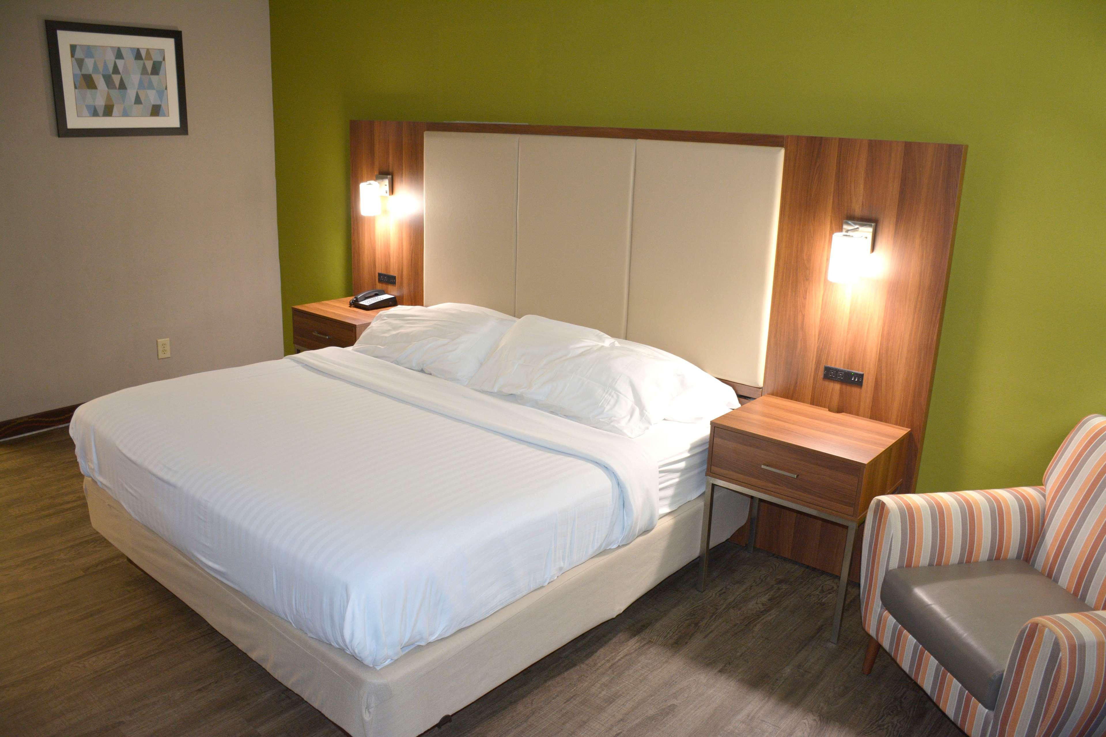 Best Western Plus Atrium Inn Шерц Екстериор снимка