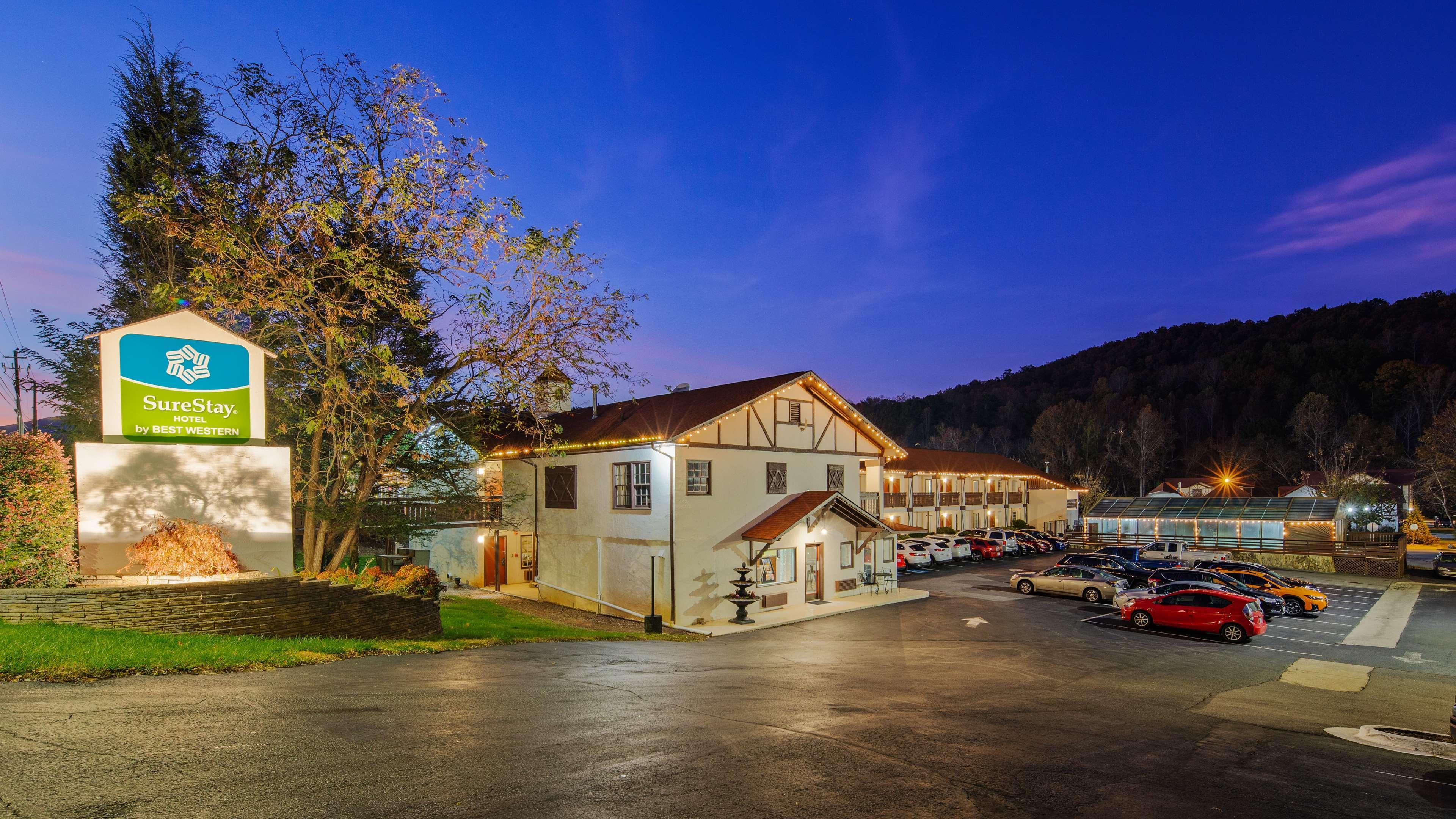 Best Western Plus Atrium Inn Шерц Екстериор снимка